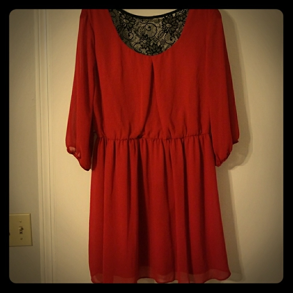 3/4 sleeved red dress